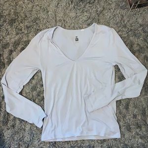 Silk V-neck long sleeve tee